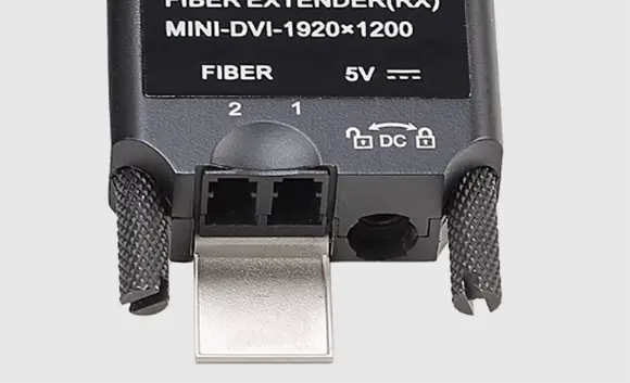 Design superiore-interfaccia in fibra ottica antipolvere
